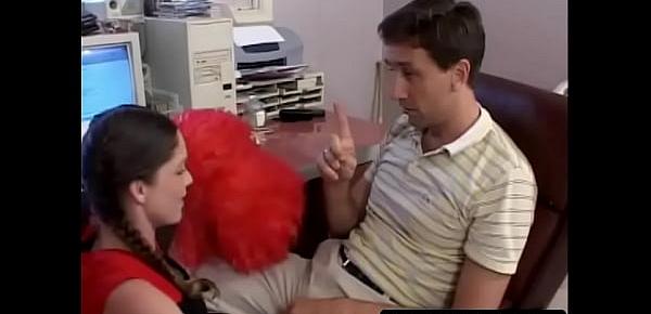  A cheerleader seduces teacher in office